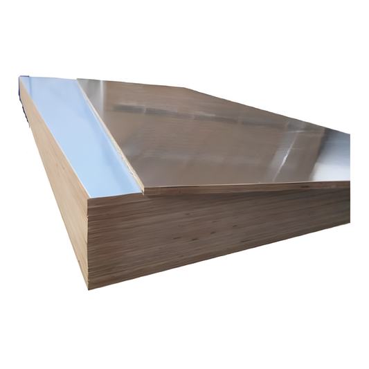 Puerta de Triplay con Cubierta de Aluminio